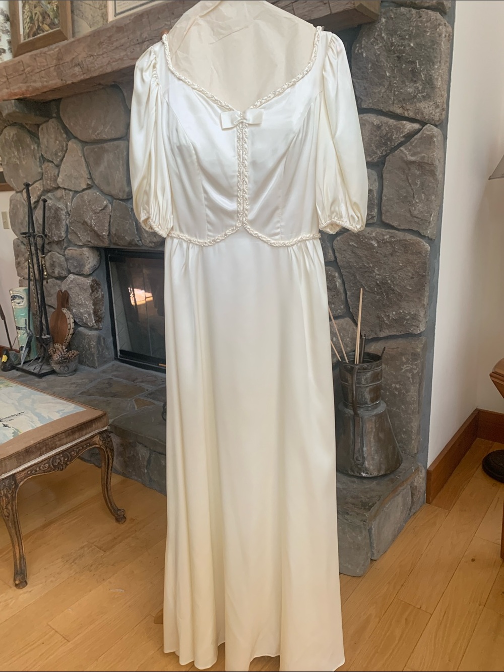 Ivory Satin Puff-Sleeve Bridal Dress